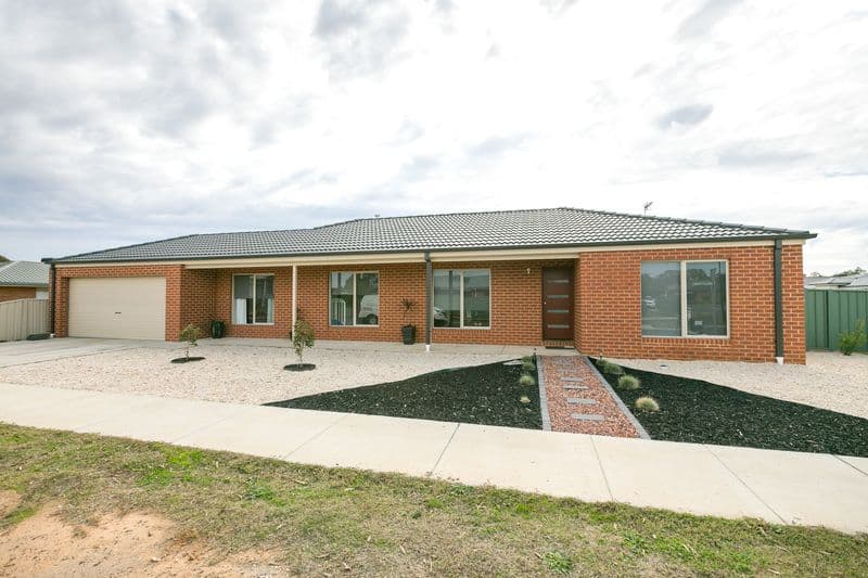 1 Triplett Avenue, Ascot VIC 3551, Ascot - Image 1