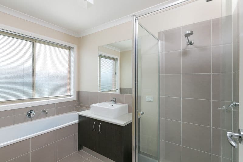 1 Triplett Avenue, Ascot VIC 3551, Ascot - Thumbnail 7