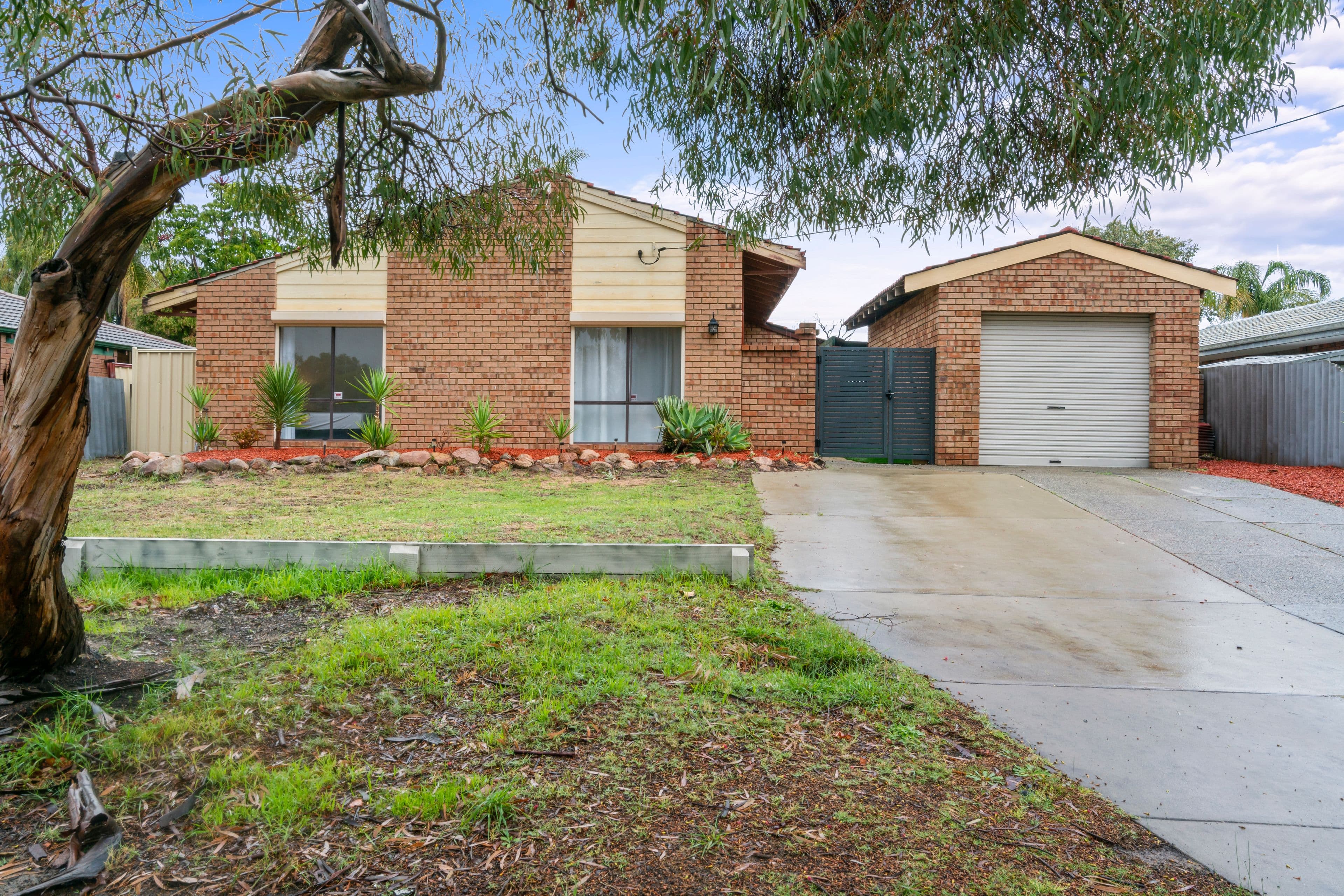6 Greenway Avenue, Thornlie WA 6108, Thornlie - Thumbnail 2