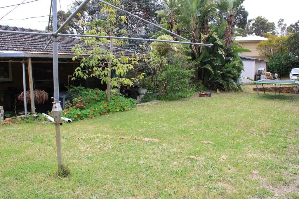 7 Walbeck Road, KALAMUNDA WA 6076, Kalamunda - Thumbnail 2