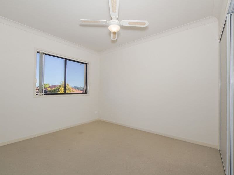 2 Geraldton Drive, VARSITY LAKES QLD 4227, Varsity Lakes - Thumbnail 8