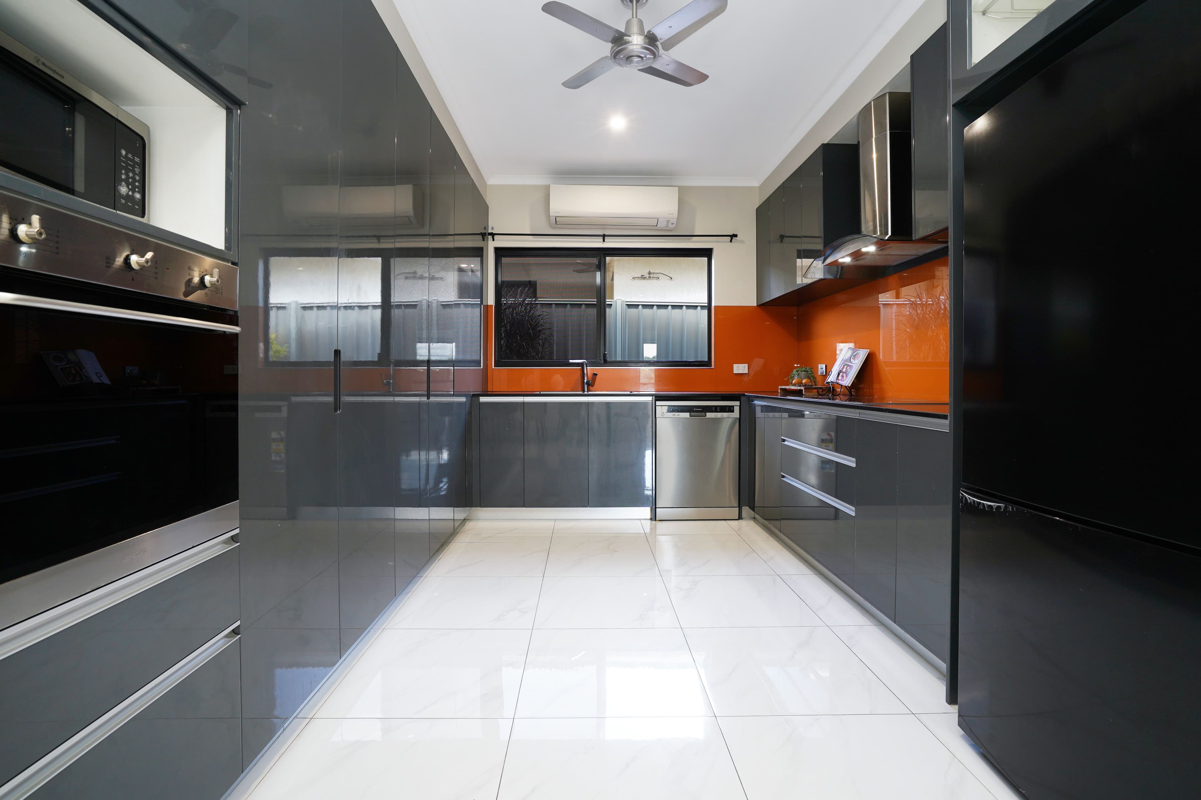2 Lasiandra Avenue, Zuccoli NT 0832, Zuccoli - Thumbnail 2