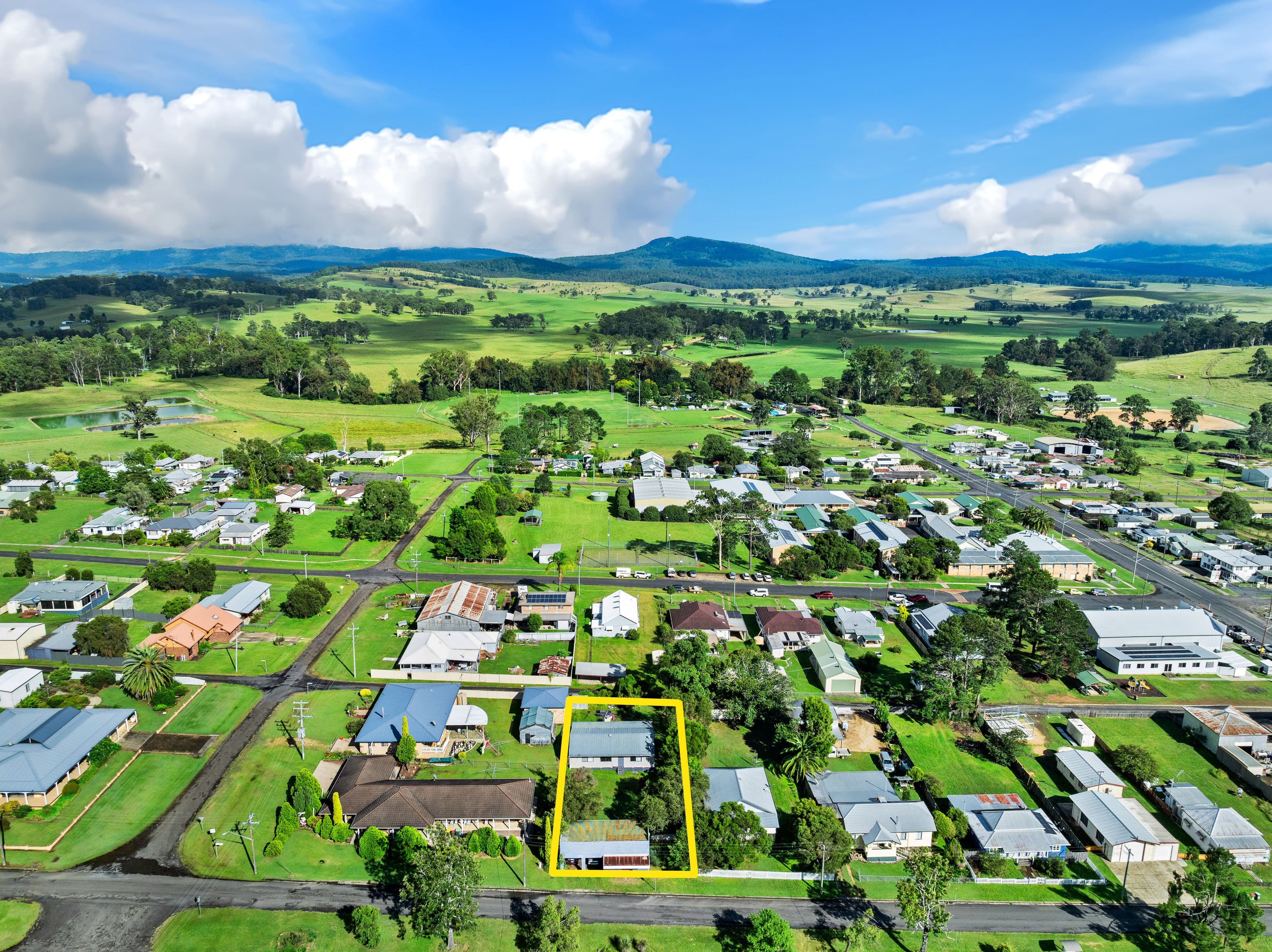 42 MacPherson Street, Woodenbong NSW 2476, Woodenbong - Thumbnail 2