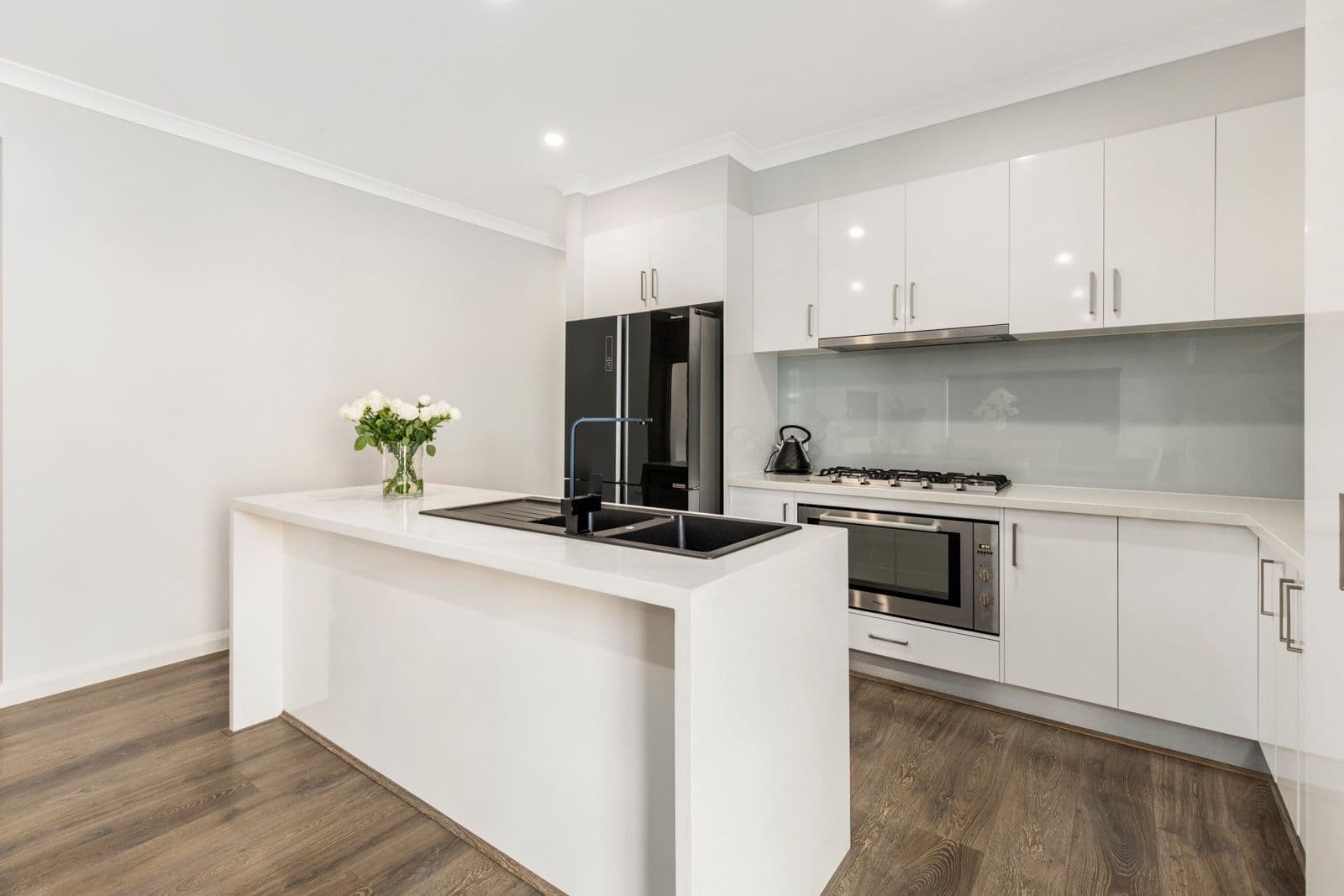11 Elgata Way, Werribee VIC 3030, Werribee - Thumbnail 5