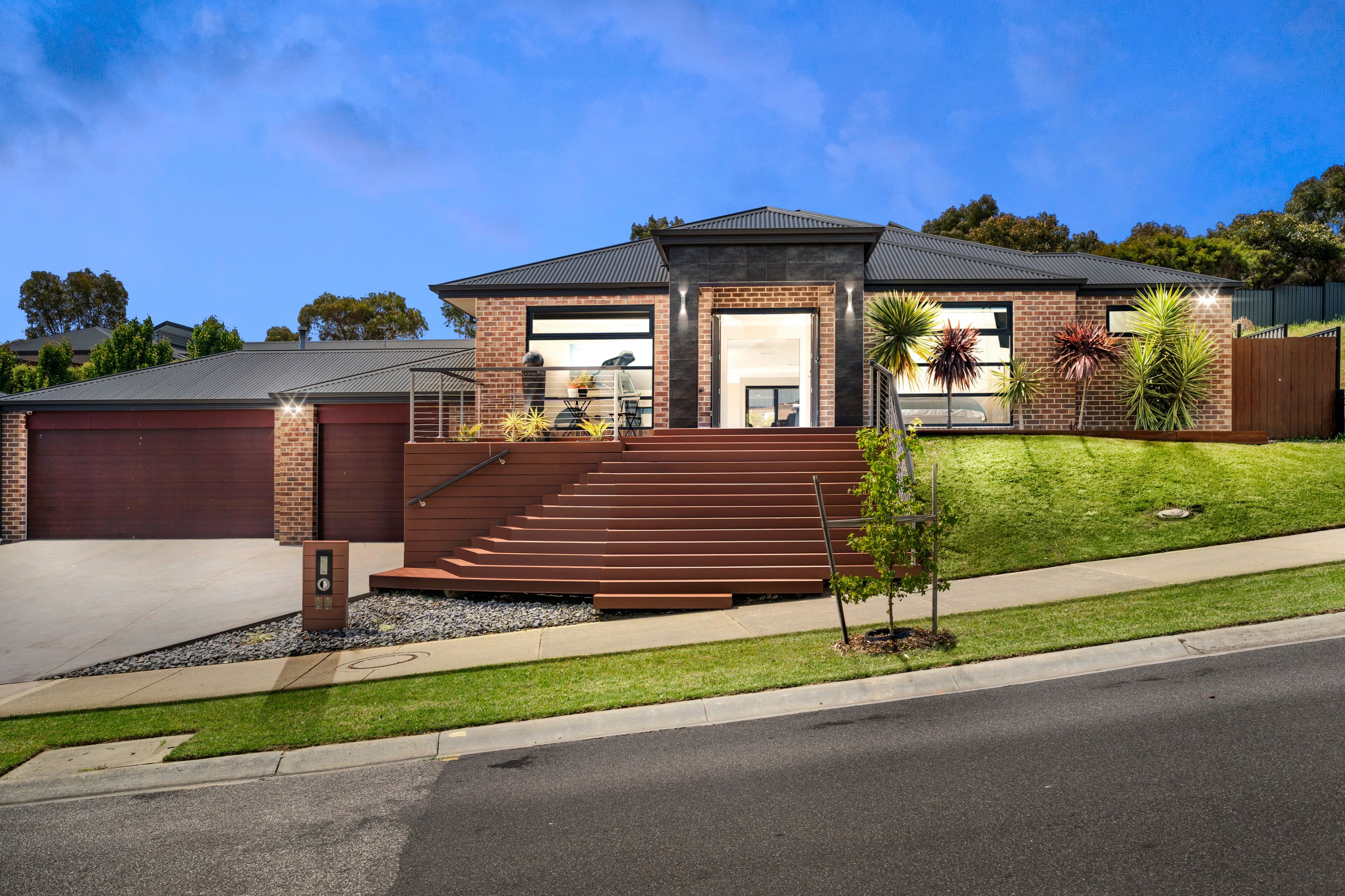 27 Windermere Boulevard, Pakenham VIC 3810, Pakenham - Image 1