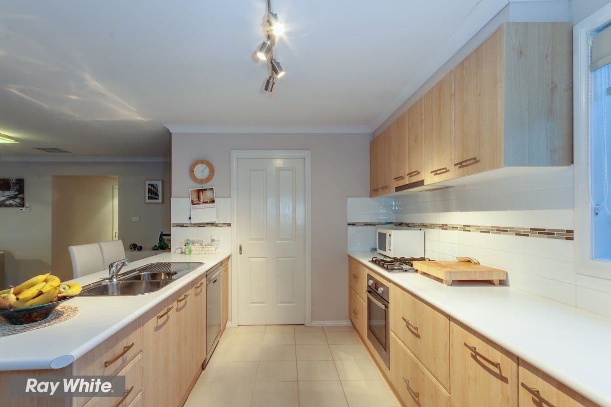 3 Grackle Crescent, WILLIAMS LANDING VIC 3027, Williams Landing - Thumbnail 8