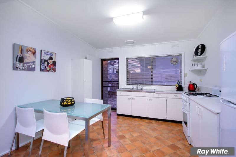 12 Campbell Grove, Mornington VIC 3931, Mornington - Thumbnail 6