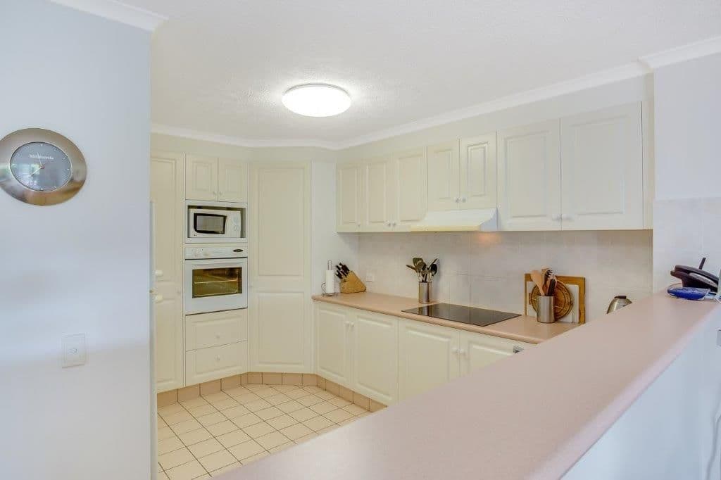 8 Dalpura Street, Chevron Island QLD 4217, Chevron Island - Thumbnail 5