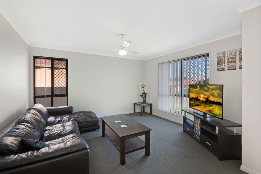 26 Hubner Drive, Rothwell QLD 4022, Rothwell - Thumbnail 3