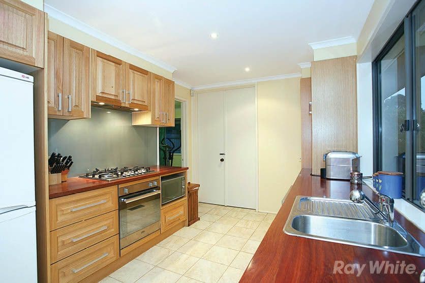 15 Amblecote Crescent, Mulgrave VIC 3170, Mulgrave - Thumbnail 2