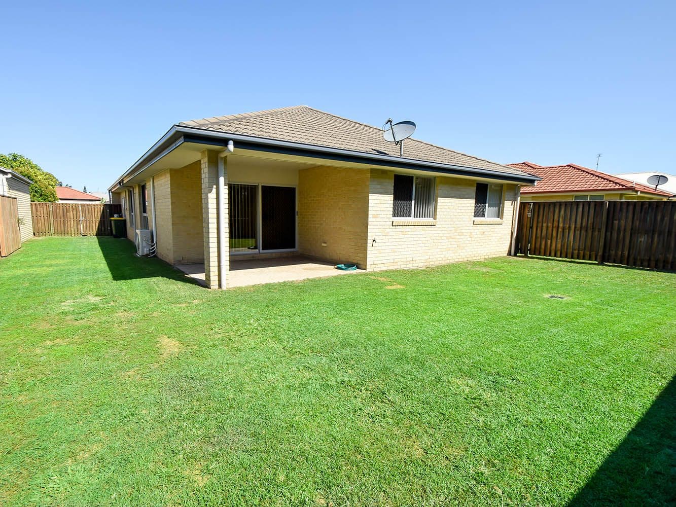 25 Whitsunday Drive, Pacific Paradise QLD 4564, Pacific Paradise - Thumbnail 2