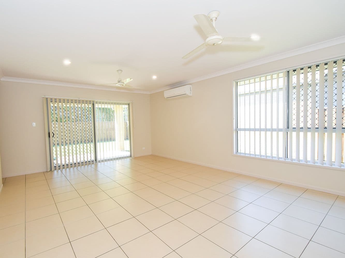 25 Whitsunday Drive, Pacific Paradise QLD 4564, Pacific Paradise - Thumbnail 4