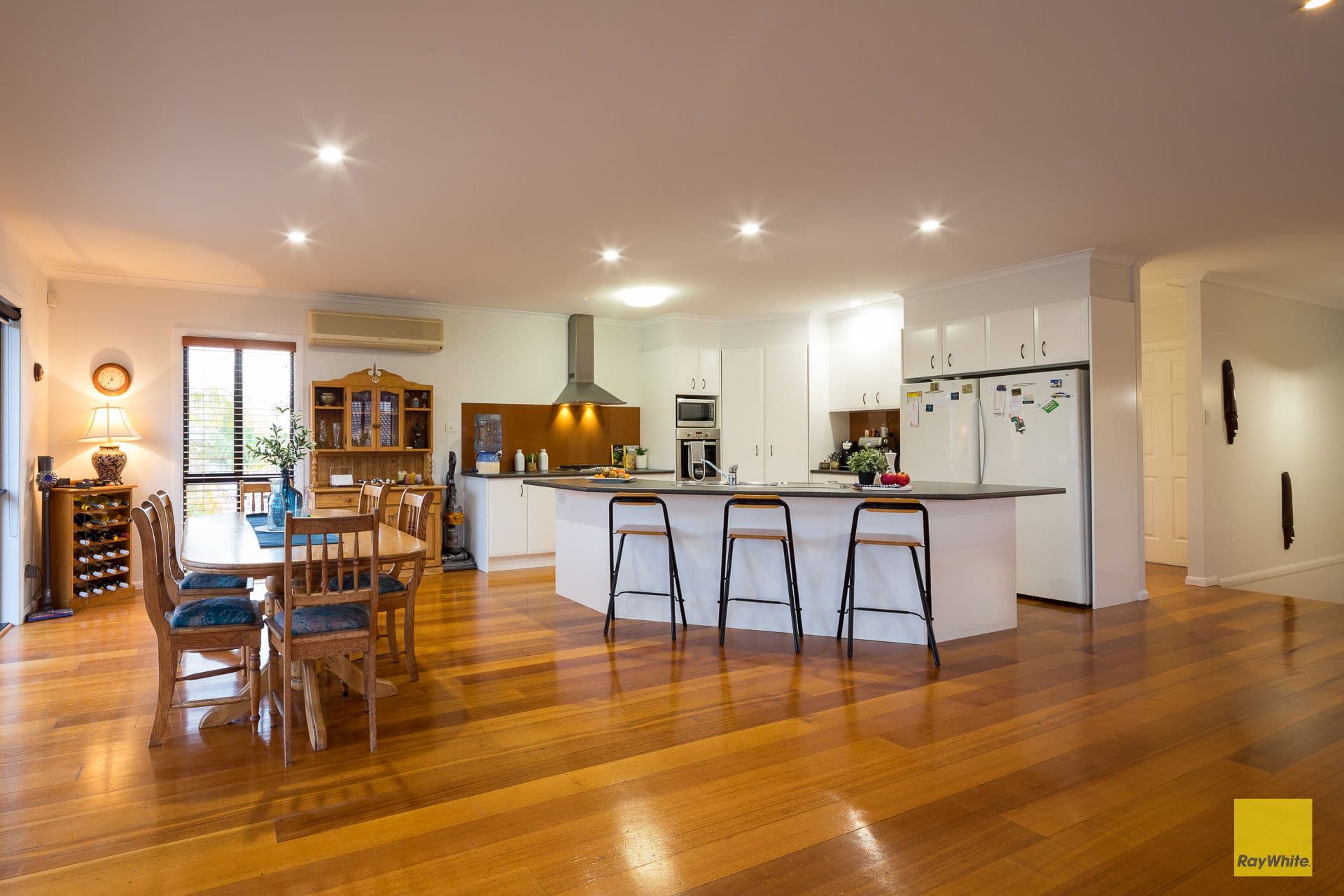9 Watervale Drive, Redland Bay QLD 4165, Redland Bay - Thumbnail 4
