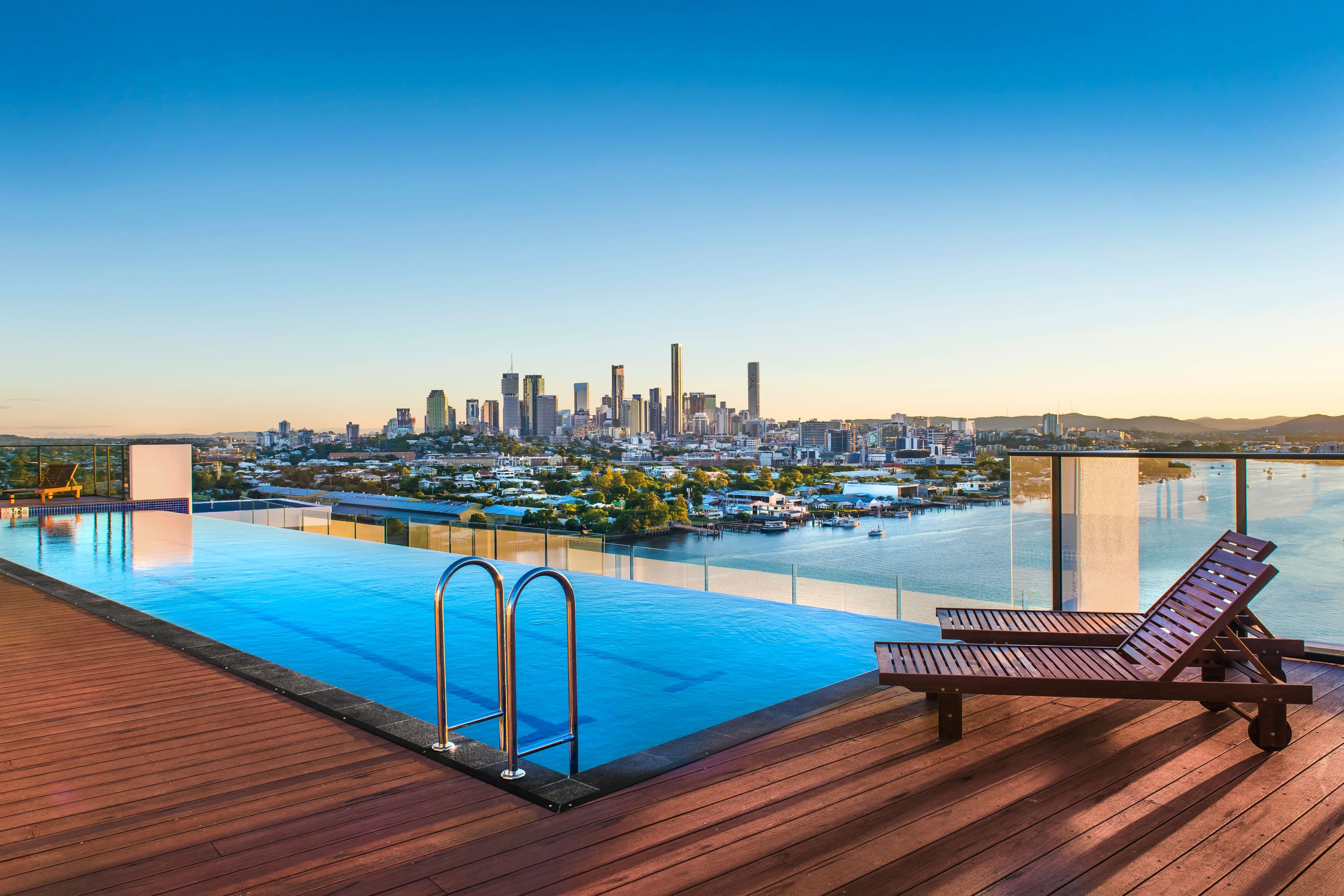 Penthouse One, Pinnacle Complex, Hamilton QLD 4007, Hamilton - Thumbnail 2