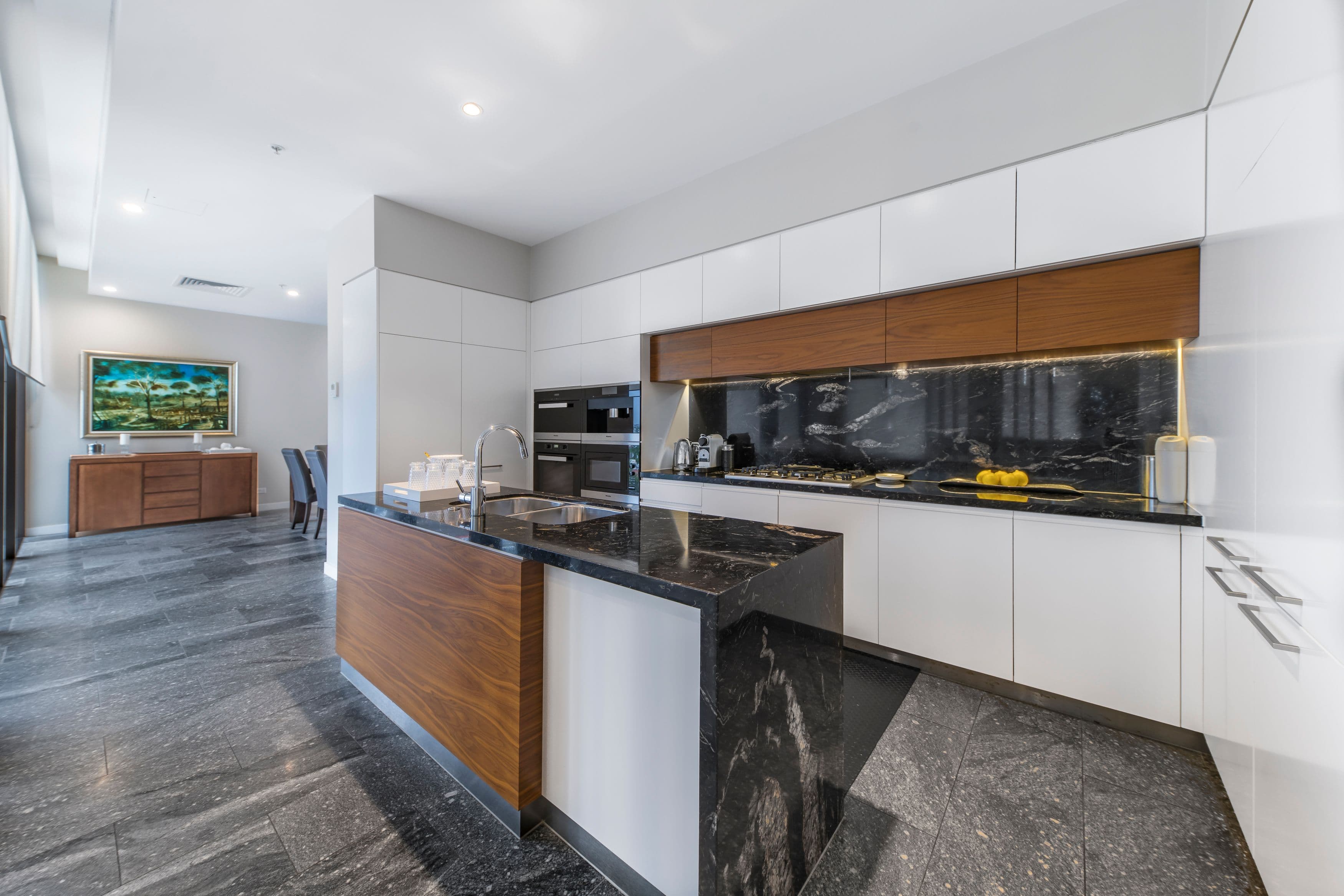 Penthouse One, Pinnacle Complex, Hamilton QLD 4007, Hamilton - Thumbnail 7