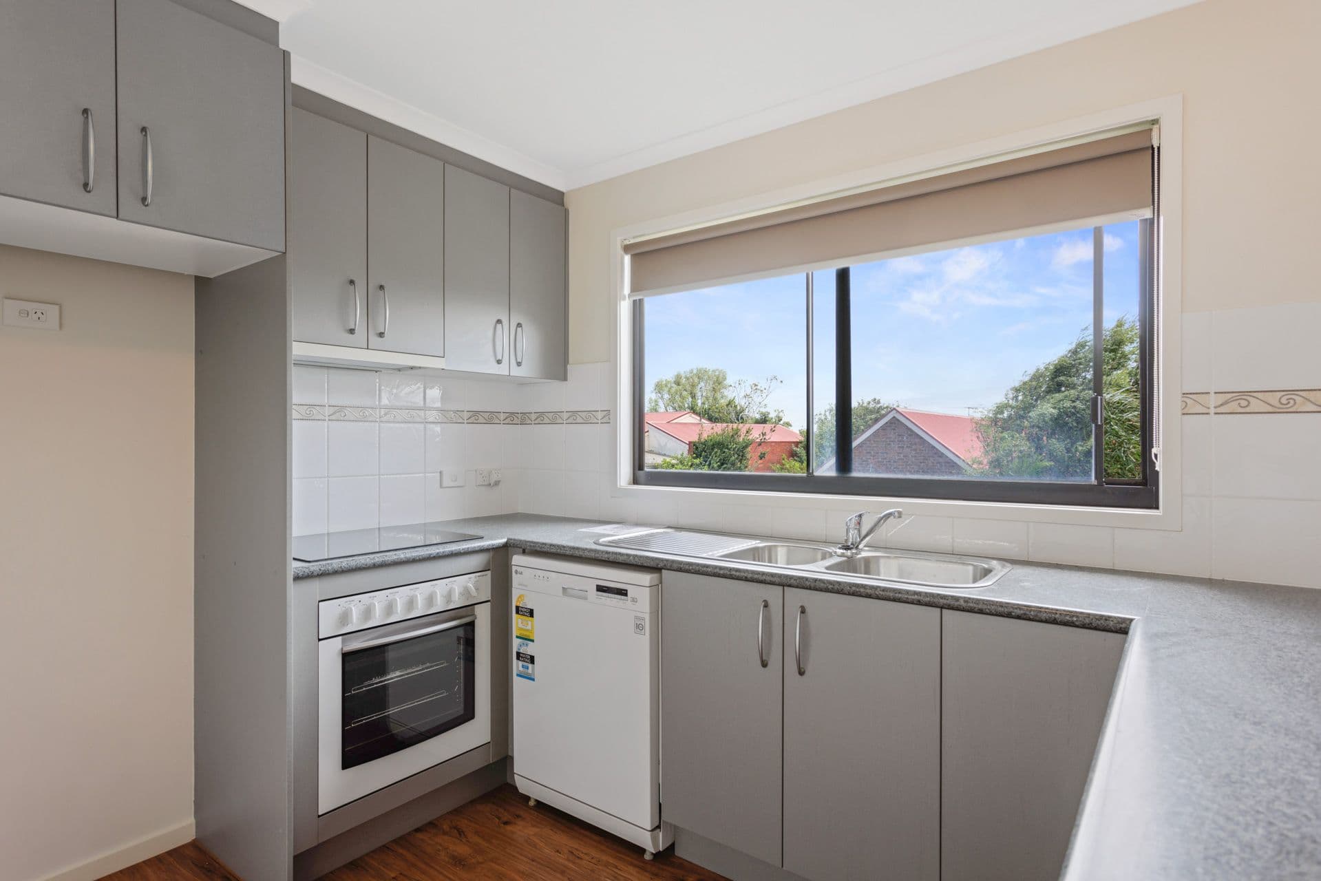 2 Grevilia Close, Cowes VIC 3922, Cowes - Thumbnail 2