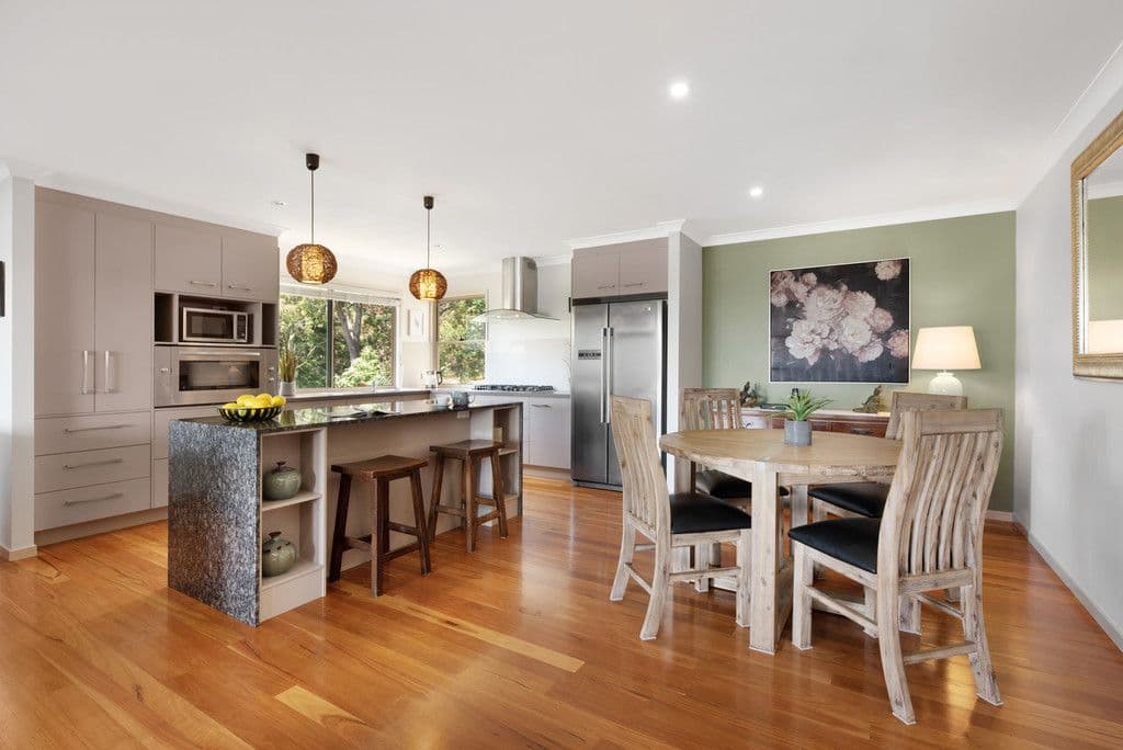 6 Greensboro Place, Little Mountain QLD 4551, Little Mountain - Thumbnail 4