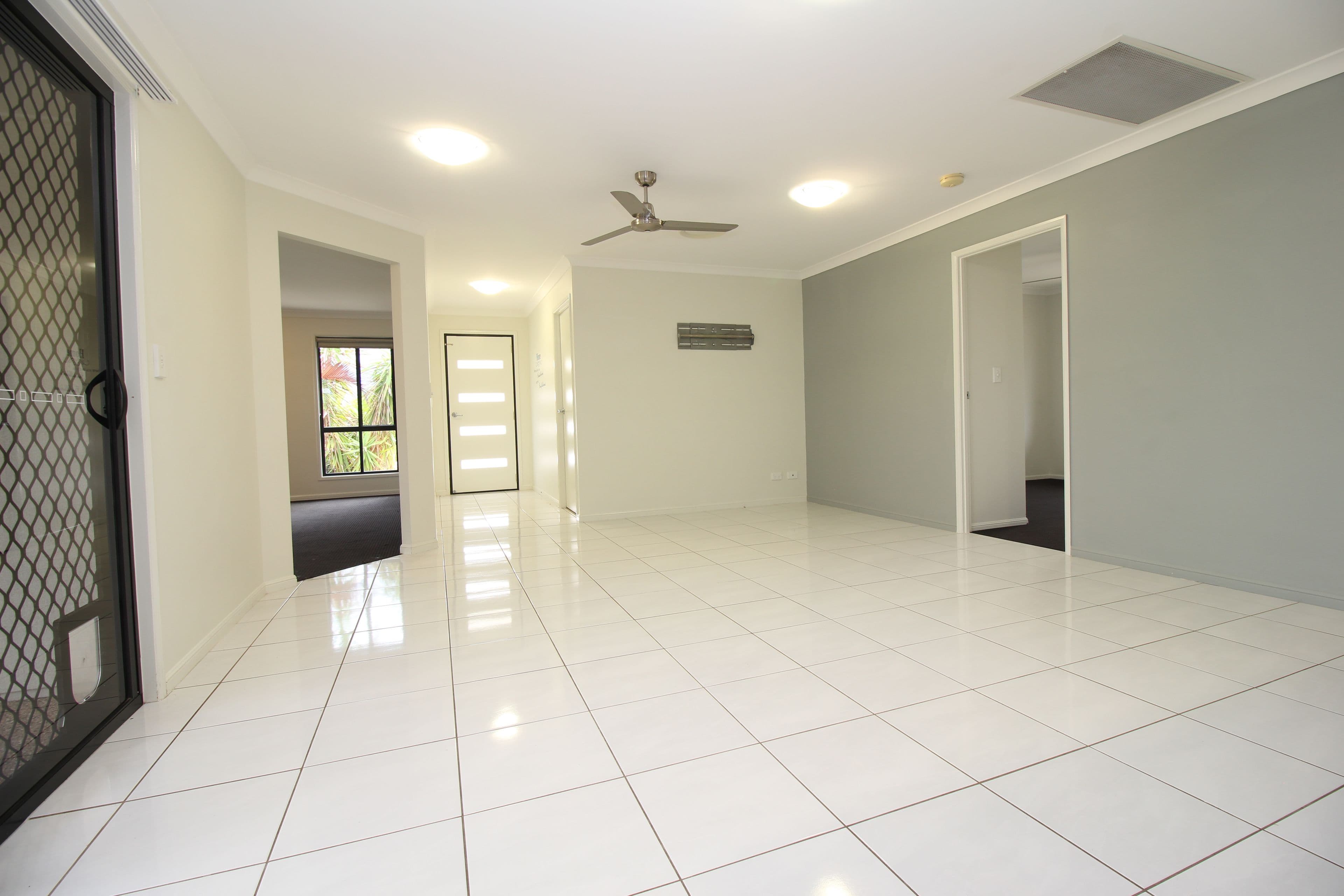 26 Lakeside Drive, Emerald QLD 4720, Emerald - Thumbnail 8