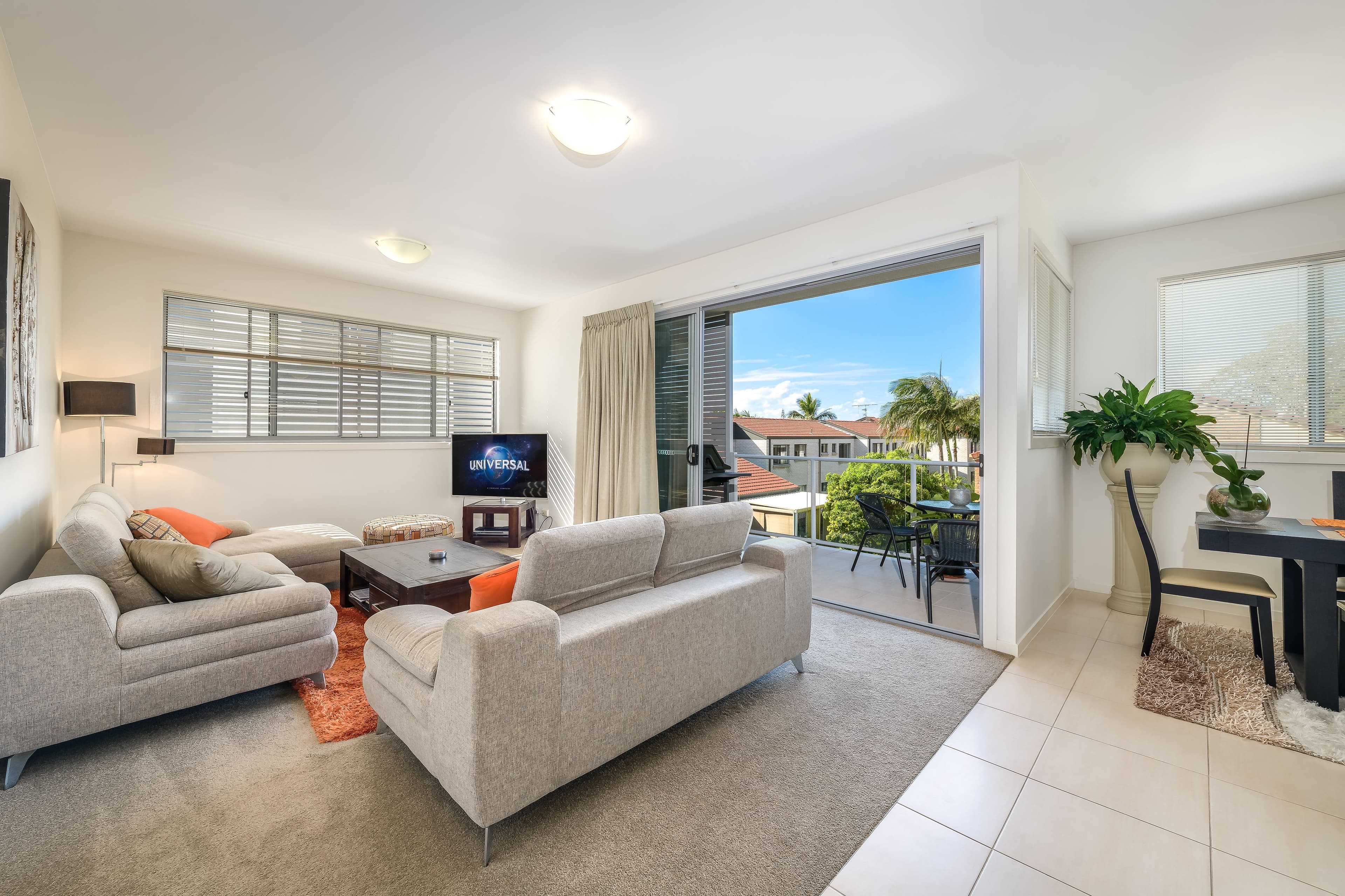 31 Loder Street, Biggera Waters QLD 4216, Biggera Waters - Thumbnail 2