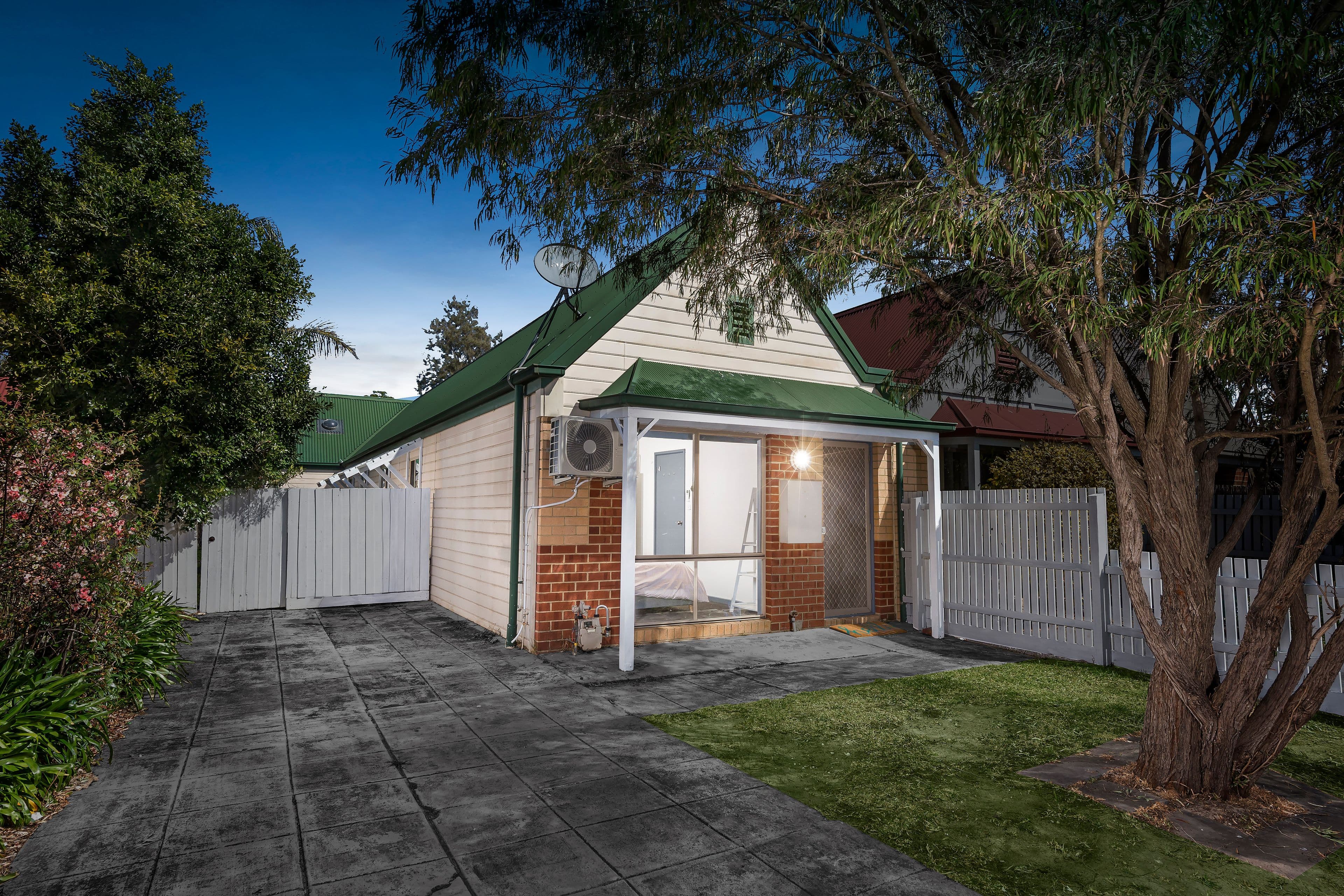 23 Benjamin Close, Bundoora VIC 3083, Bundoora - Image 1
