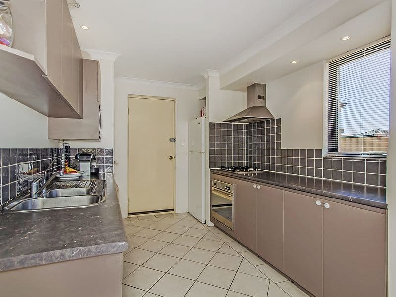 30 Edgbaston Crescent, PORT KENNEDY WA 6172, Port Kennedy - Thumbnail 8