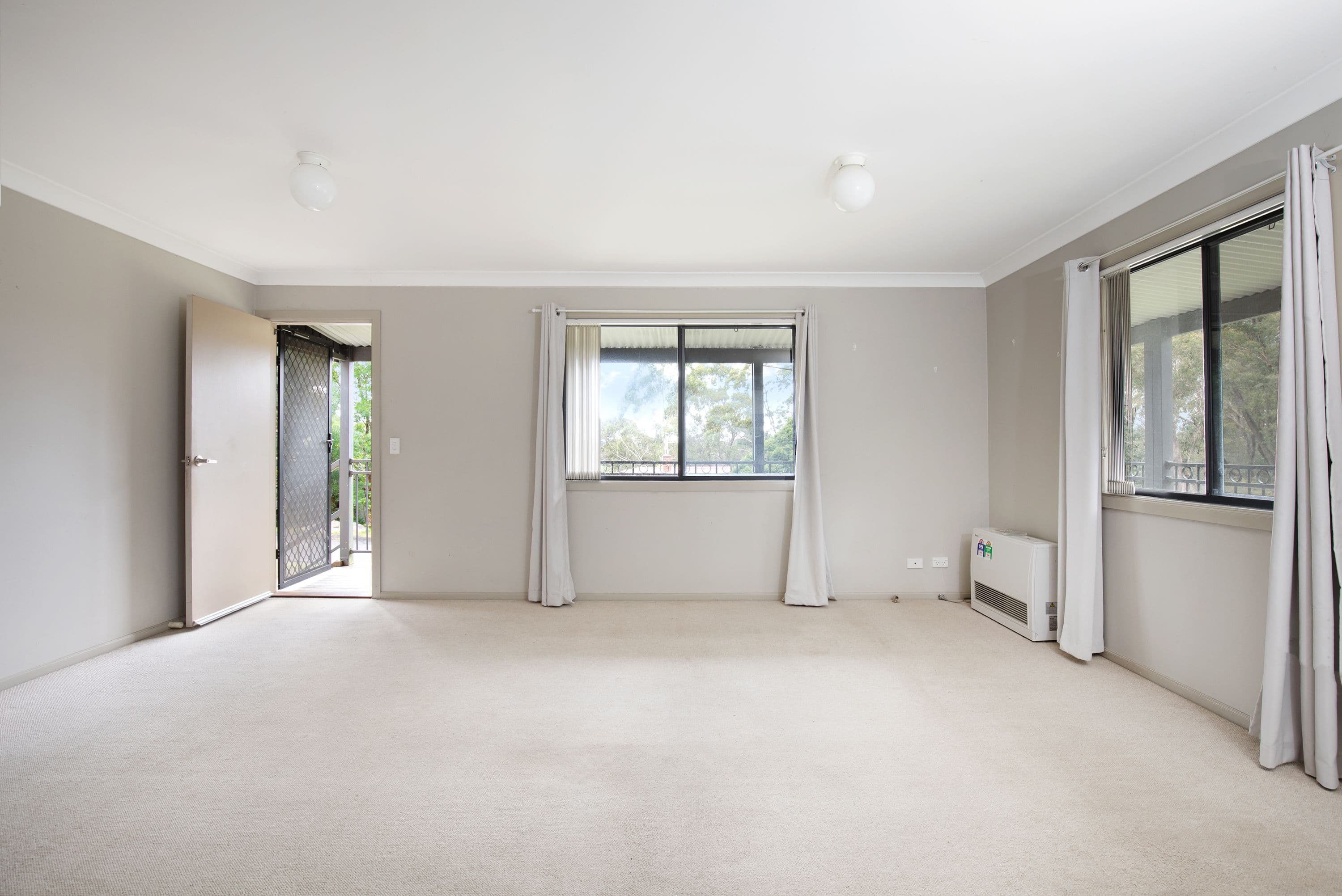 5 Charles Street, Katoomba NSW 2780, Katoomba - Thumbnail 2