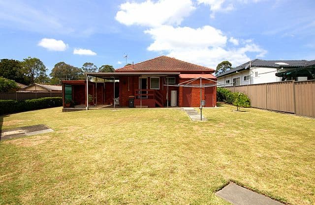 6 Leighdon Street, BASS HILL NSW 2197, Bass Hill - Thumbnail 8