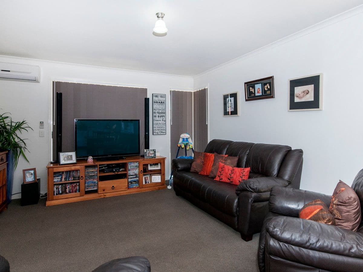 4 Alford Court, GOODNA QLD 4300, Goodna - Thumbnail 2