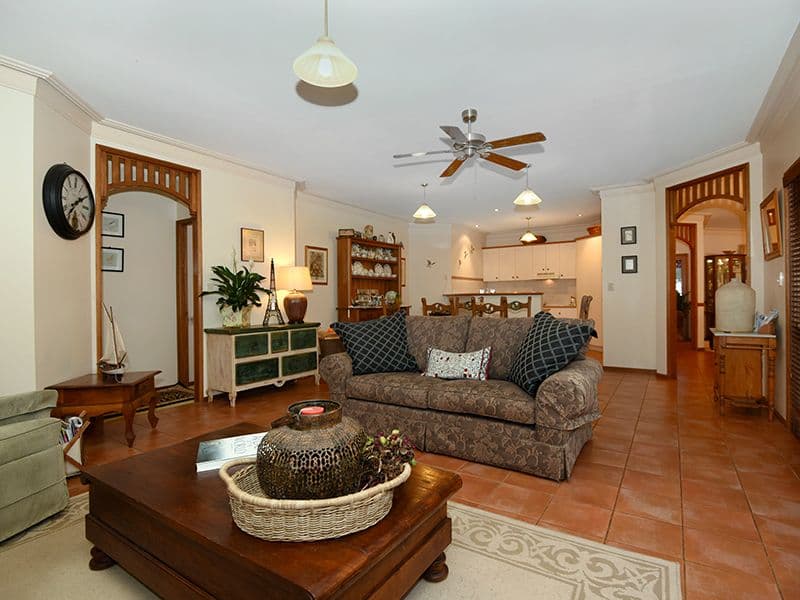 2 Emerald Court, Middle Ridge QLD 4350, Middle Ridge - Thumbnail 7