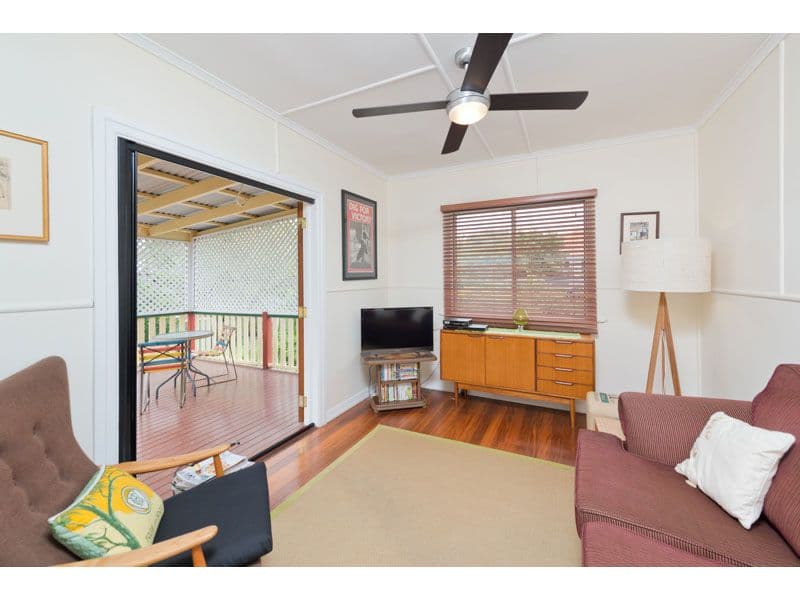 175 Pfingst Road, WAVELL HEIGHTS QLD 4012, Wavell Heights - Thumbnail 2