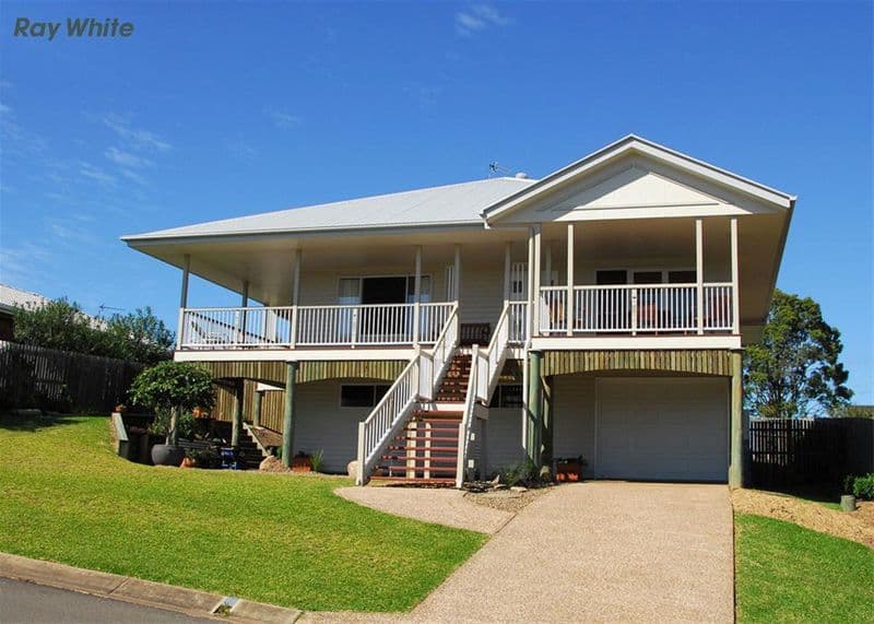 12  Faye Avenue, SCARNESS QLD 4655, Scarness - Thumbnail 2