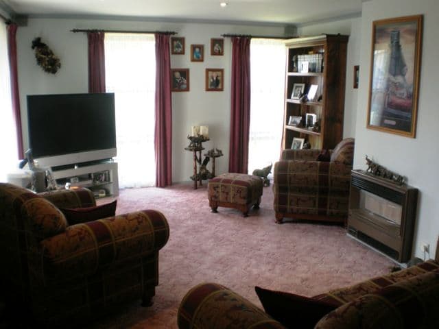 2 Sophia Street, ALLANSFORD VIC 3277, Allansford - Thumbnail 2