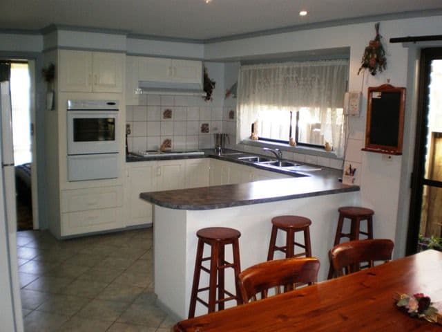 2 Sophia Street, ALLANSFORD VIC 3277, Allansford - Thumbnail 4