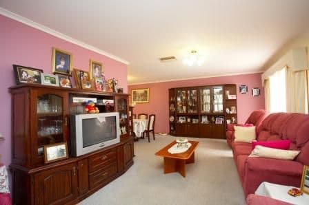 14 Pamela Court, MELTON WEST VIC 3337, Melton West - Thumbnail 2