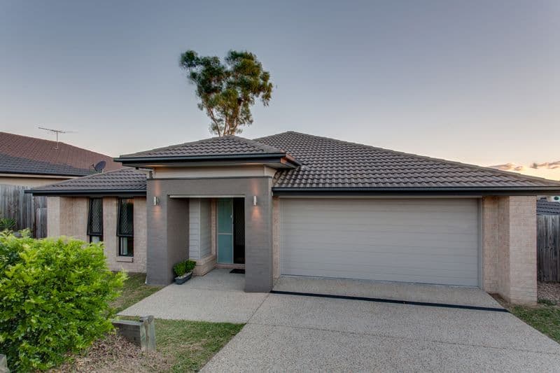 52 Davies Street, Goodna QLD 4300, Goodna - Thumbnail 2