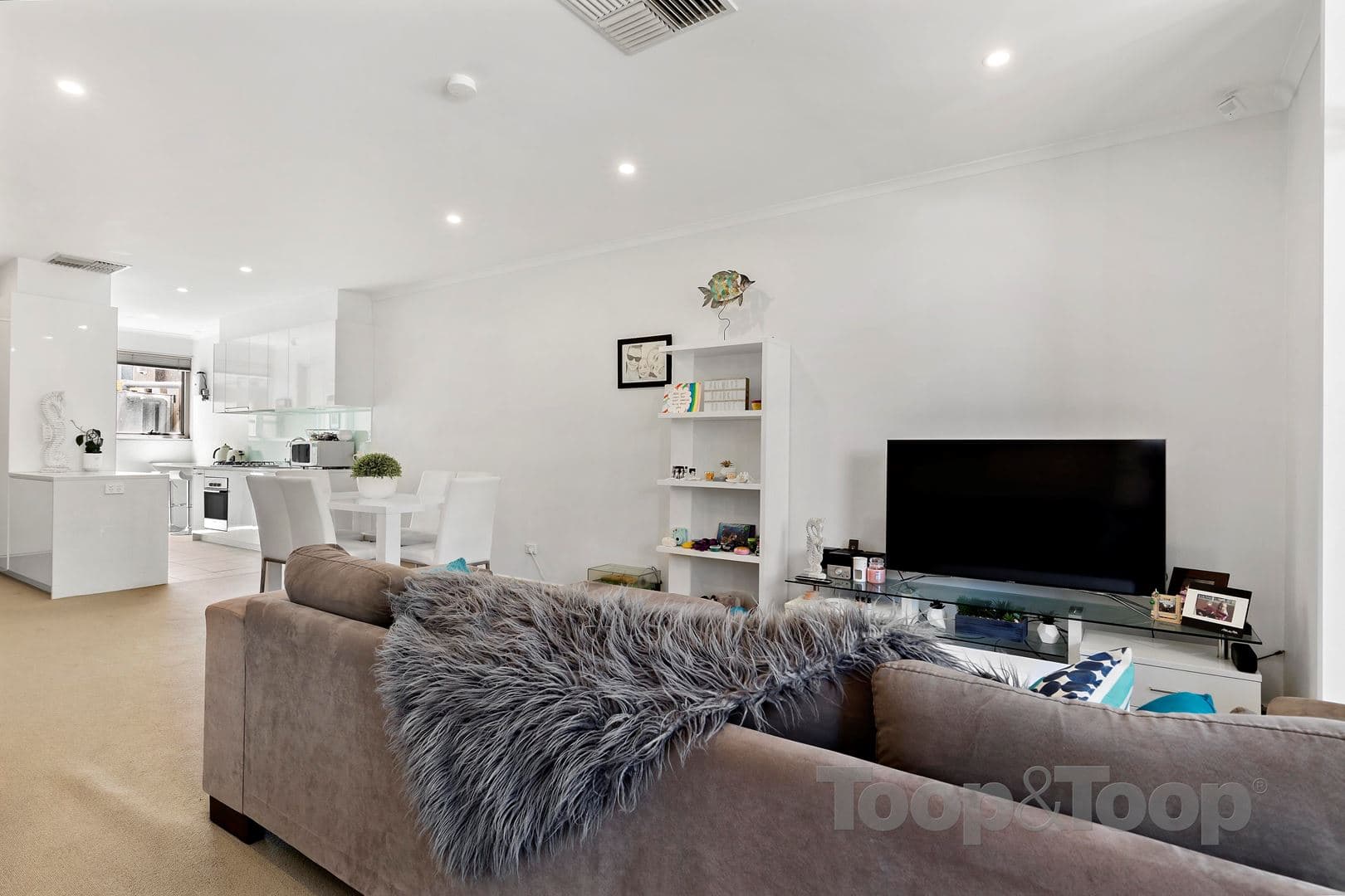 11 Kudlyo Close, New Port SA 5015, New Port - Thumbnail 2