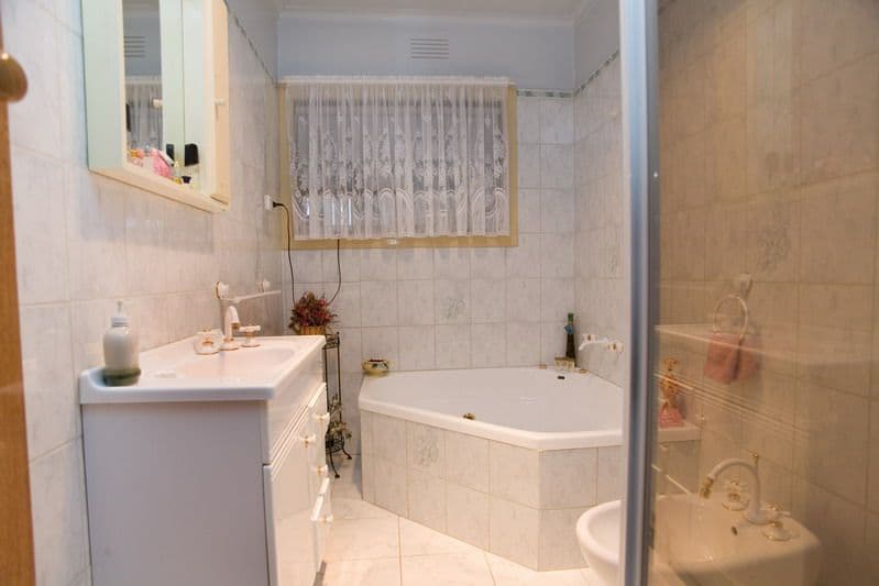 16 Evans Street, Lalor VIC 3075, Lalor - Thumbnail 8