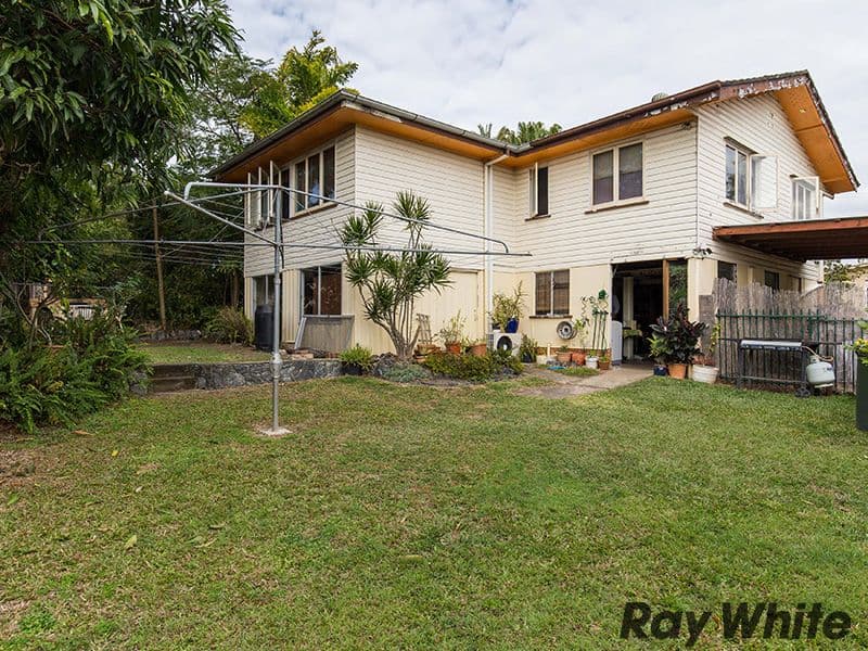 5 Lindale Street, Chermside West QLD 4032, Chermside West - Thumbnail 2