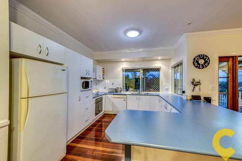 9 Janet Place, Arana Hills - Thumbnail 5