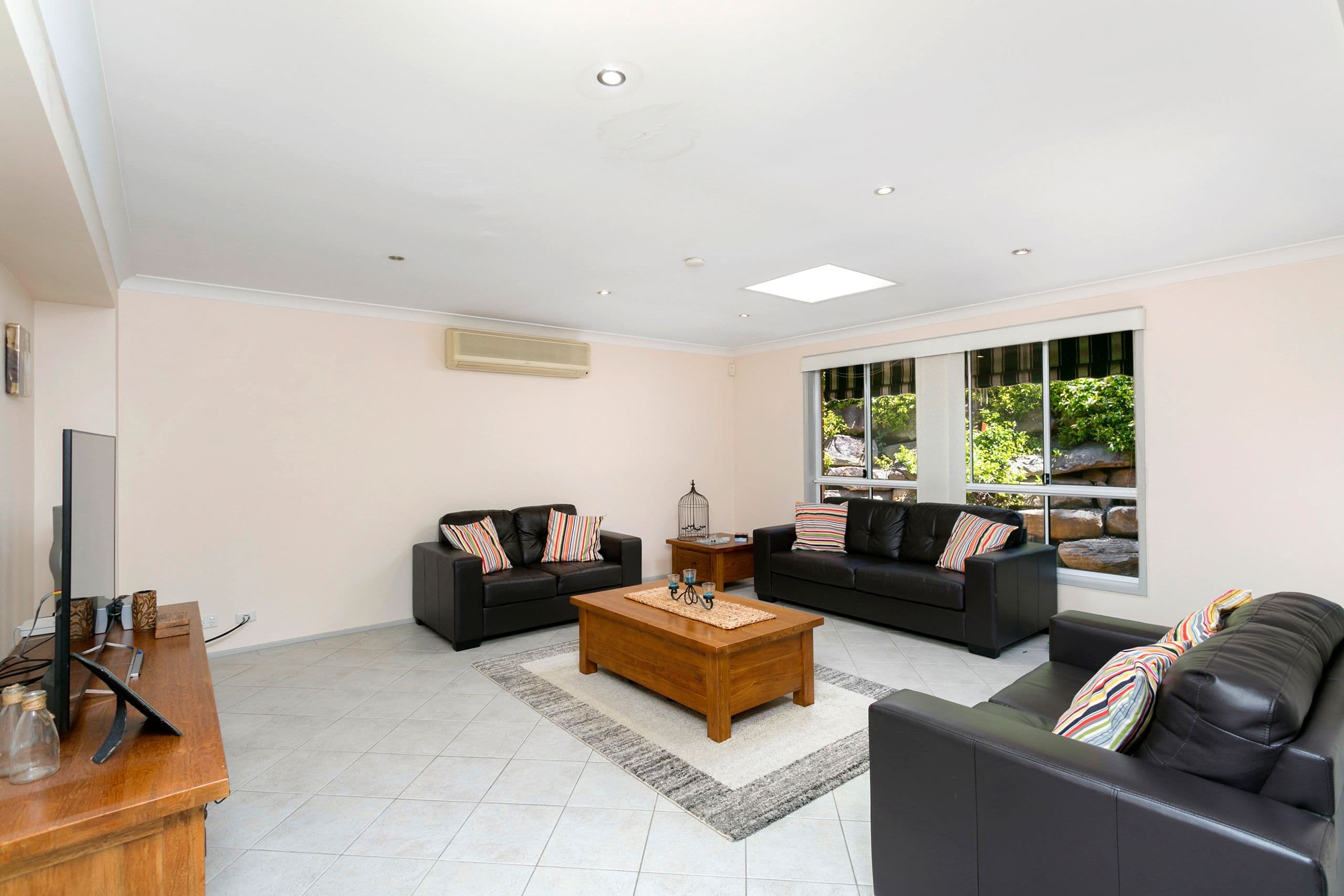 49 Old Ferry Road, Illawong - Thumbnail 2
