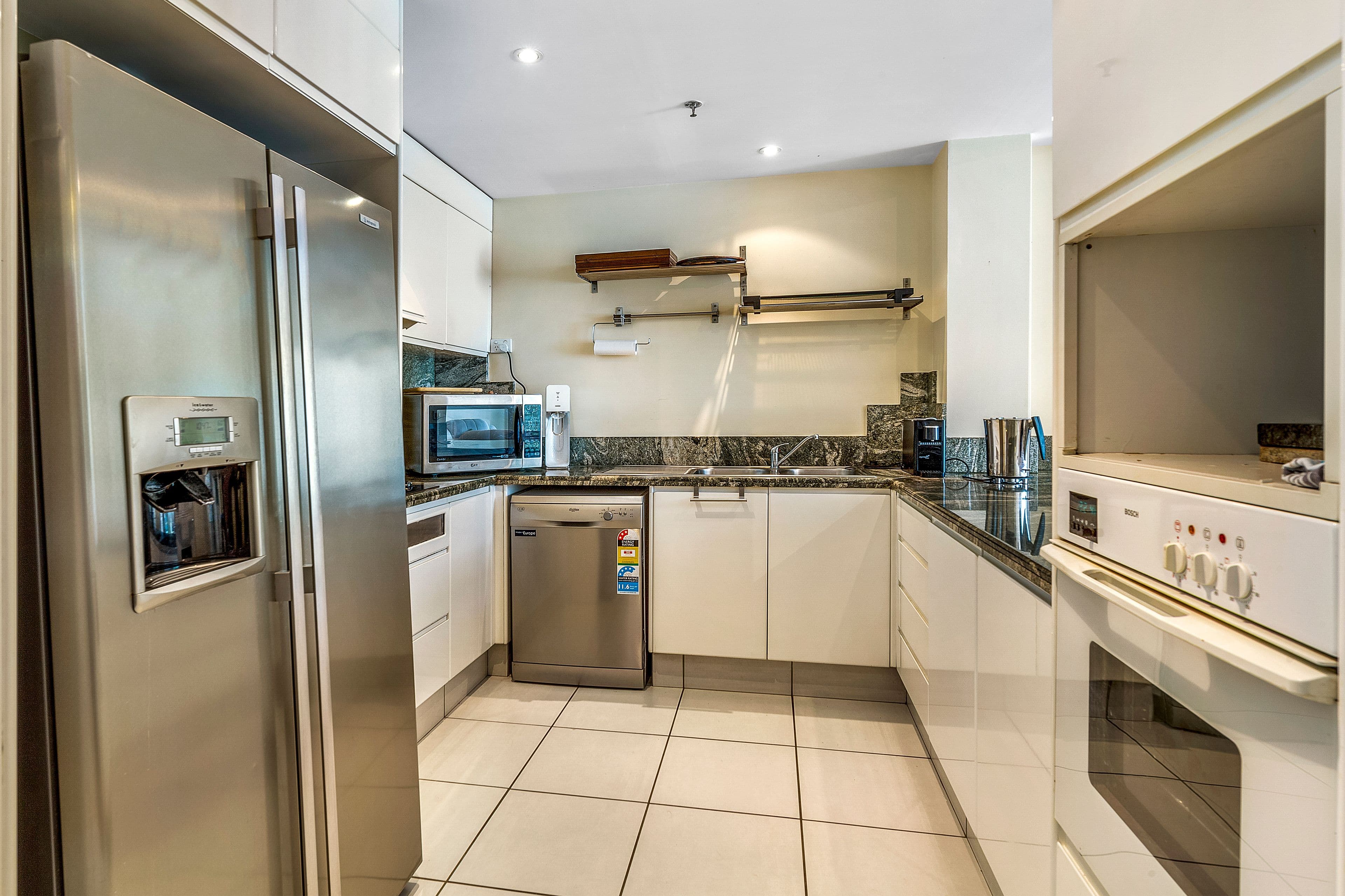 3 Tedder Avenue, Main Beach QLD 4217, Main Beach - Thumbnail 3