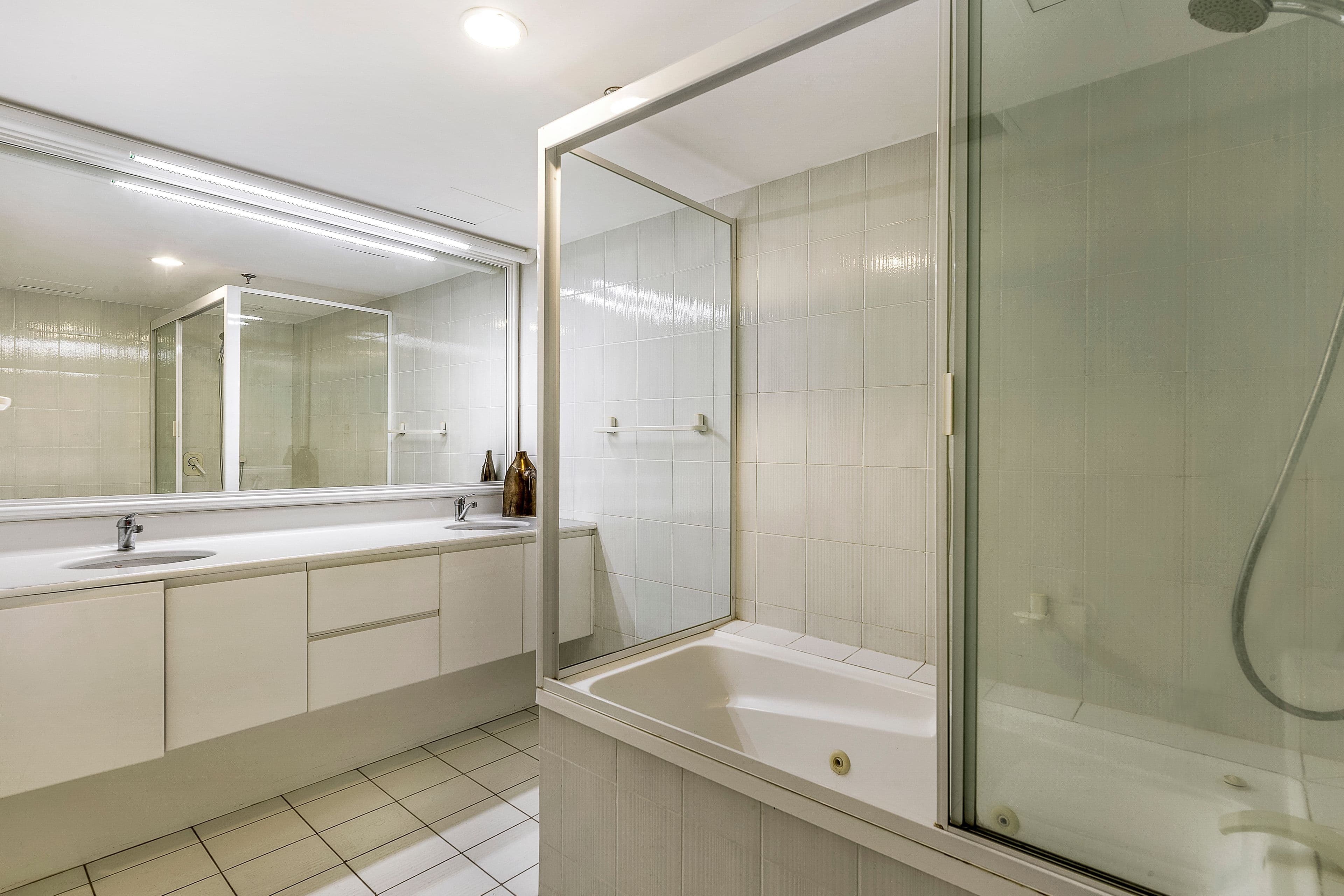 3 Tedder Avenue, Main Beach QLD 4217, Main Beach - Thumbnail 7