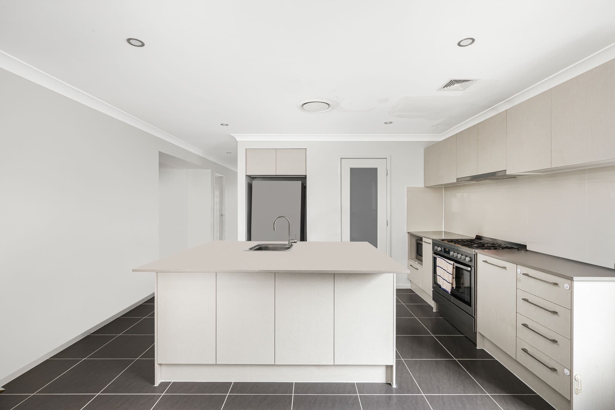 3 Ferndell Street, The Ponds NSW 2769, The Ponds - Thumbnail 6