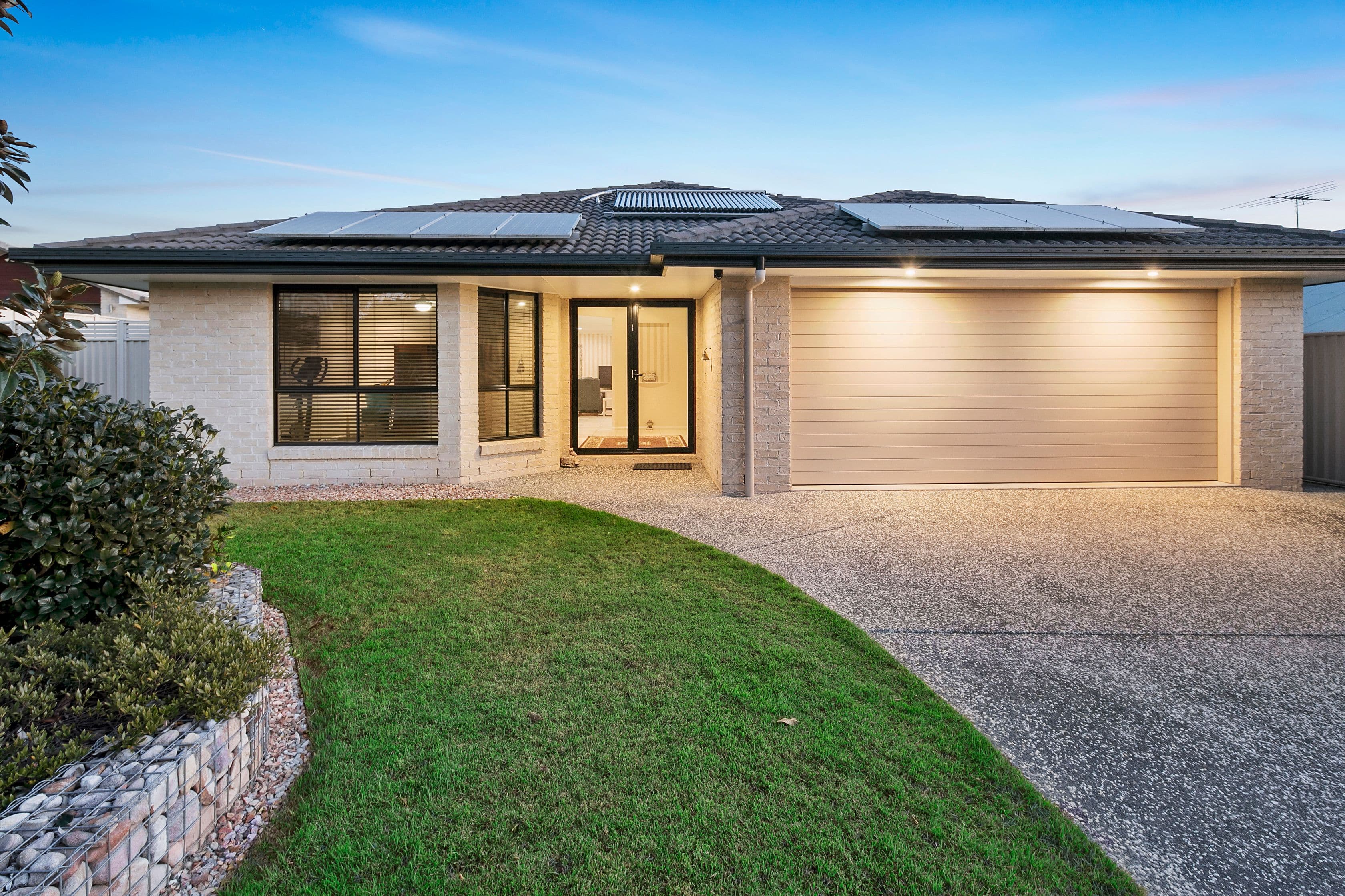 19 Bryce Place, Birkdale QLD 4159, Birkdale - Image 1