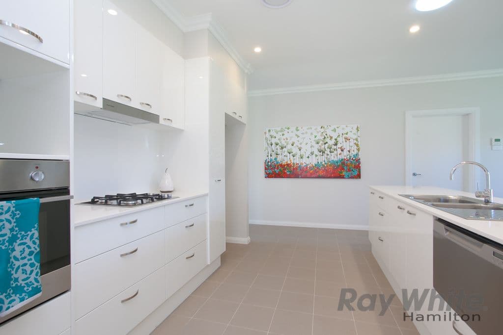 1 Heron Circuit, FULLERTON COVE NSW 2318, Fullerton Cove - Thumbnail 4
