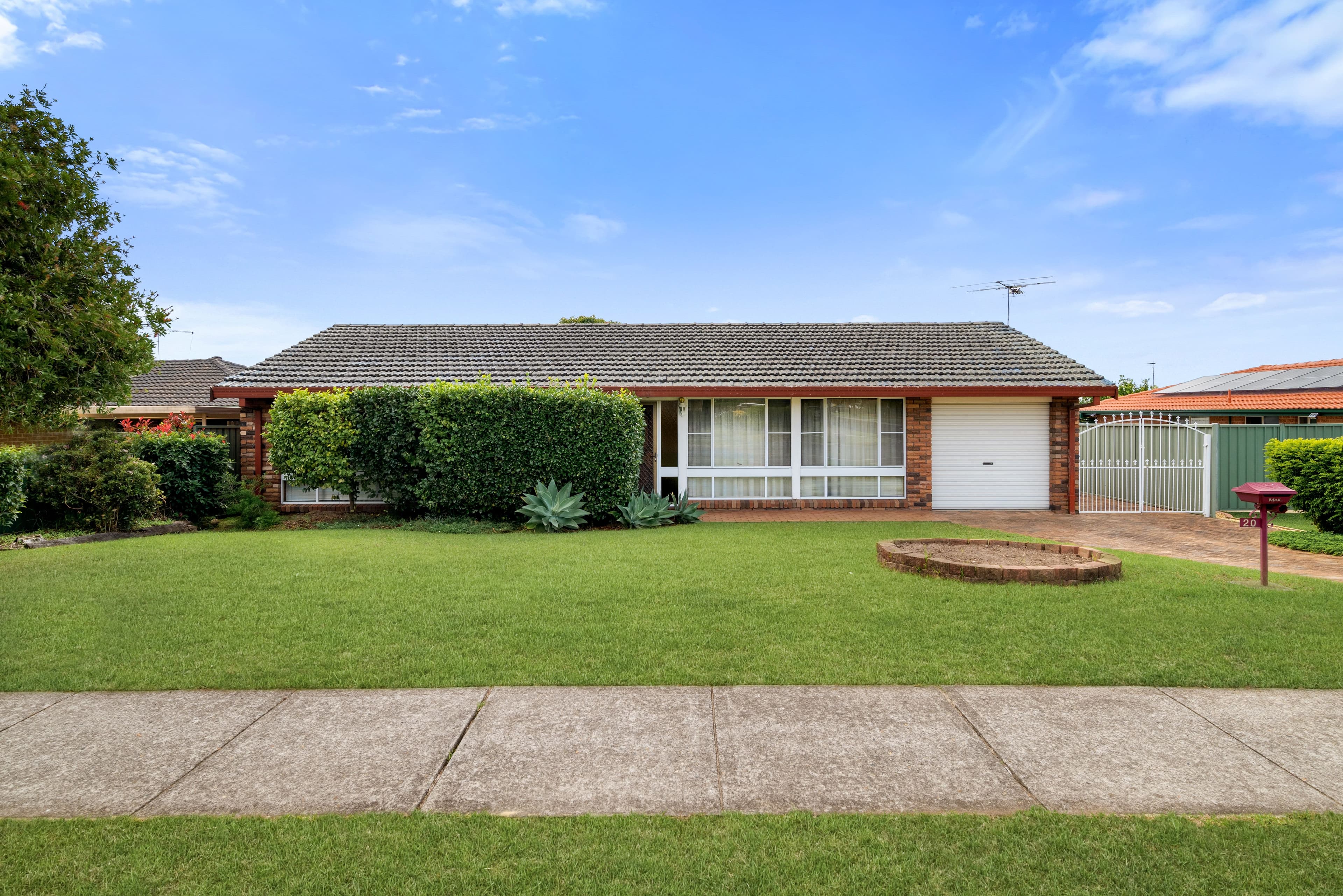 20 Victoria Road, Macquarie Fields NSW 2564, Macquarie Fields - Image 1