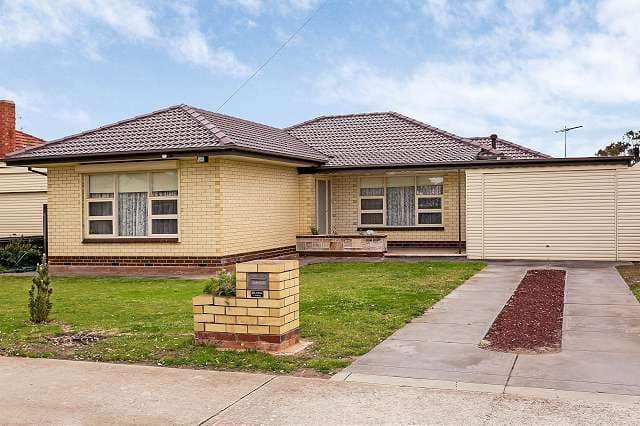 21 Centre Street, LARGS BAY SA 5016, Largs Bay - Image 1