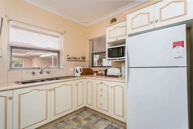 21 Centre Street, LARGS BAY SA 5016, Largs Bay - Thumbnail 7