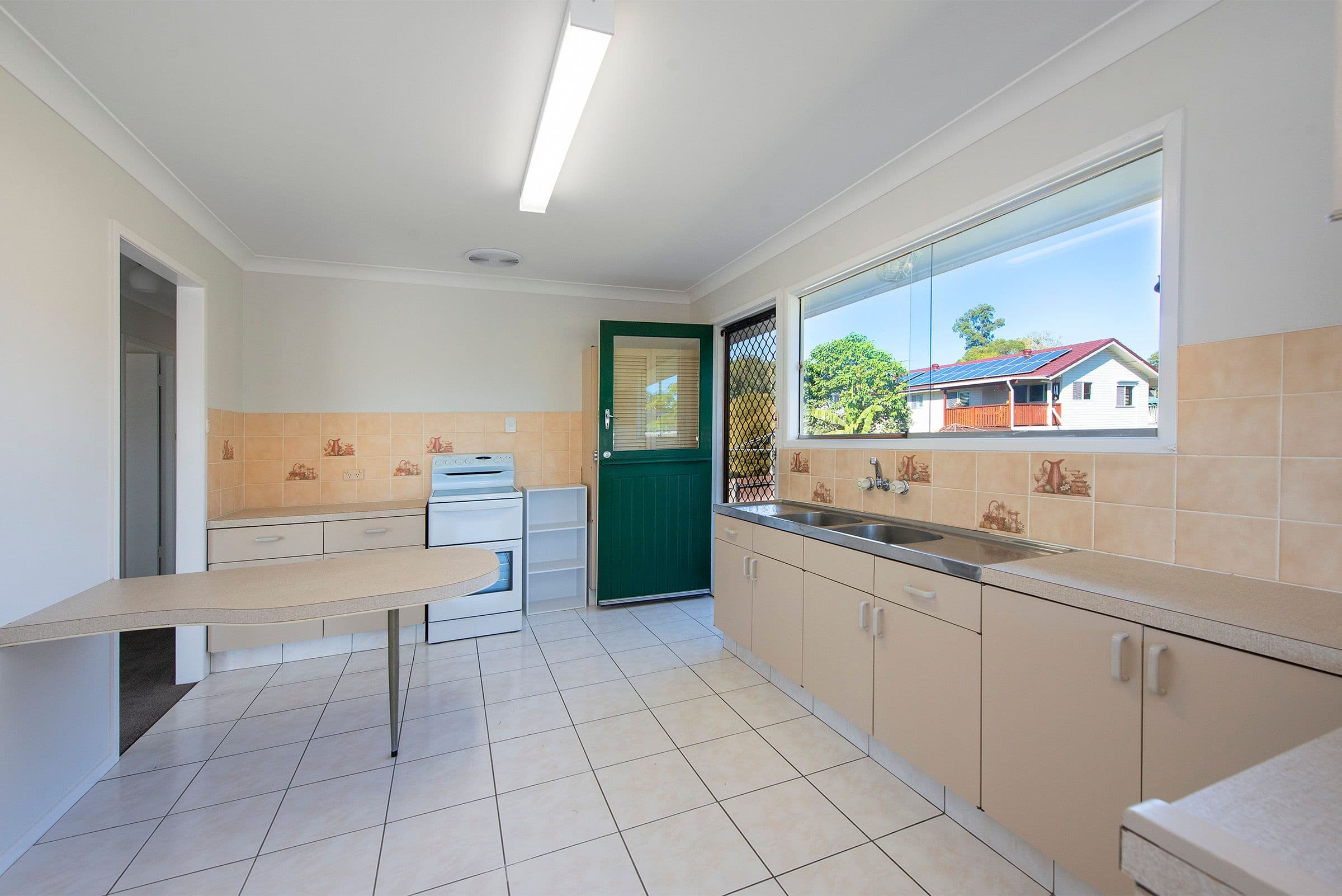 28 Woodash Street, Kingston QLD 4114, Kingston - Thumbnail 4