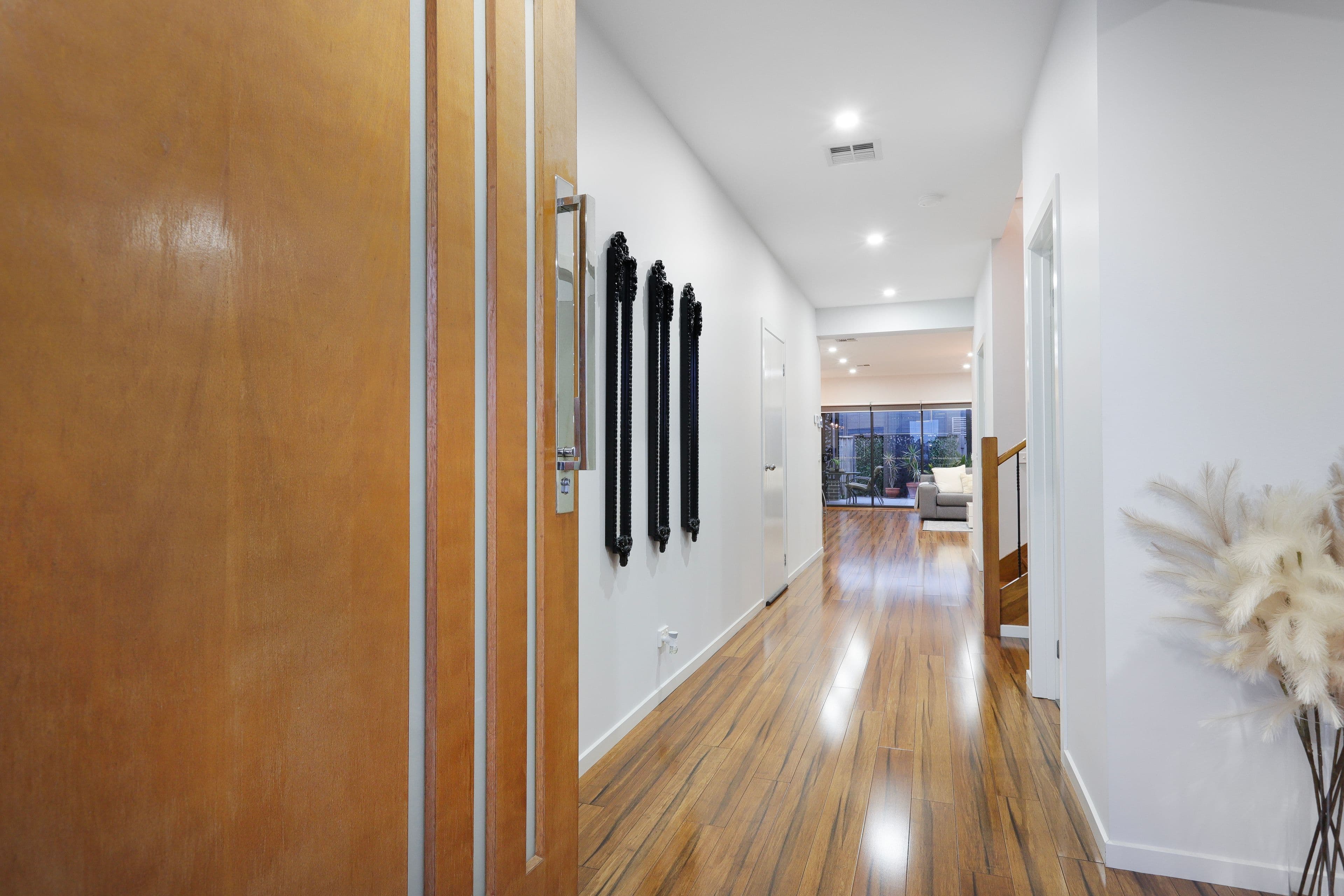 4 Montenegro Road, Greenvale VIC 3059, Greenvale - Thumbnail 2